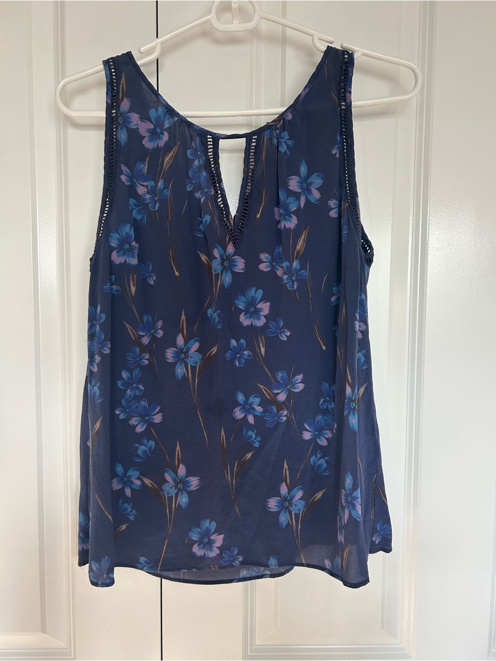 Ladies Navy Blue Floral Sleeveless Blouse